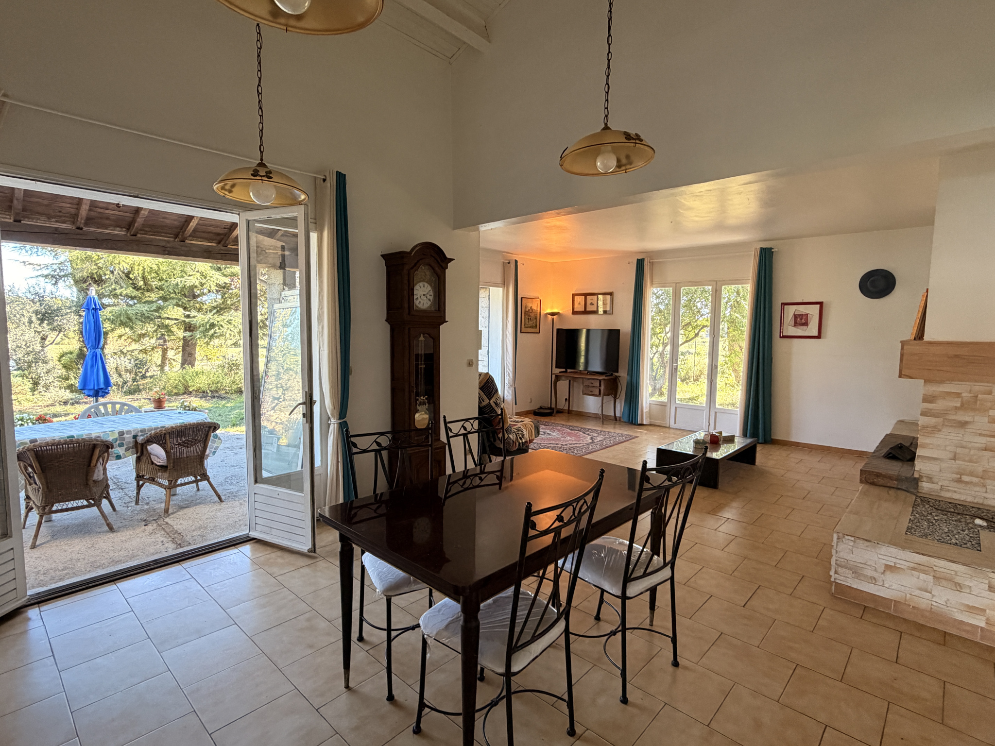 VENTE MAISON 6 PIECES TEYRAN